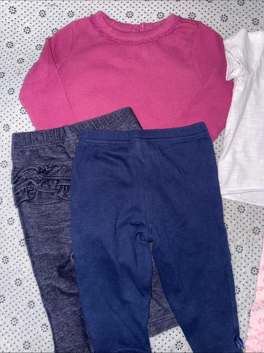 🛍 CUTE LITTLE GIRLS  MIXED ITEMS 7 PIECES  SIZE 3-6 MONTHS 🛍